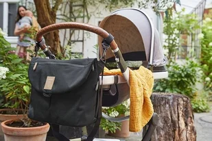 Lassig Green Label Torba z akcesoriami Messenger Black solution-bc-7593-0 - Torby i organizery dla mam - miniaturka - grafika 16