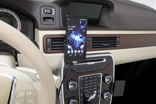 Brodit AB Uchwyt aktywny z kablem USB do Sony Xperia XZ2 721051 - Uchwyty samochodowe do telefonów - miniaturka - grafika 7