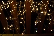 Lampy ogrodowe - Lumisky Lumisky Solarna girlanda LED "Yogy" w kolorze ciepłej bieli - dł. 3390 cm - miniaturka - grafika 1