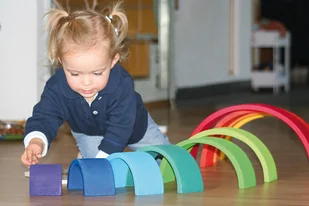 Grimm's Grimm's, kolorowa tęcza, 12 elementów - Łamigłówki - miniaturka - grafika 6