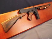 Repliki - broń - Denix SA REPLIKA KARABIN THOMPSON USA M-1 NA TABLO MODEL 1093+TD 1093+TD - miniaturka - grafika 1