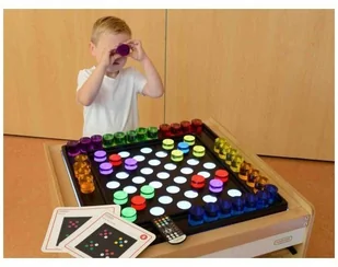 Masterkidz MASTERKIDZ Kolorowe Cylindry do Gry Zestaw 48 szt. ME13057 - Tablice dla dzieci - miniaturka - grafika 4