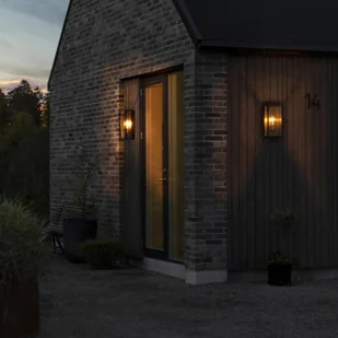 Konstsmide Kinkiet zewnętrzny Carpi, czarny, szerokość 20,5cm - Lampy ogrodowe - miniaturka - grafika 2