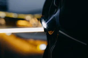 Avento Kamizelka sportowa do biegania ładowalna 44RI-BLK - Tenis ziemny - miniaturka - grafika 8