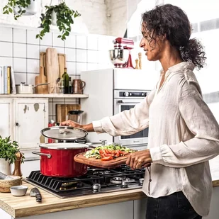 KitchenAid Garnek emaliowany z pokrywką 3,7l czerwony KitchenAid cc003267-001 - Garnki - miniaturka - grafika 3