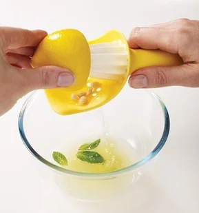 Joseph Joseph JJ - Wyciskacz do cytrusów, żółty - Wyciskarki do owoców - miniaturka - grafika 4