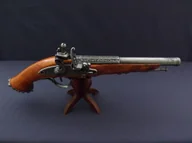 Repliki - broń - Denix SA REPLIKA PIRACKI PISTOLET SKAŁKOWY NA STOJAKU MODEL 1103G+800 1103G+800 - miniaturka - grafika 1