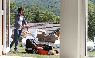 Oleo-Mac ITALIA OLEO MAC GMC 53 TK ALLROAD 4 E KOSIARKA SPALINOWA DO TRAWY Z NAPĘDEM - Kosiarki - miniaturka - grafika 13