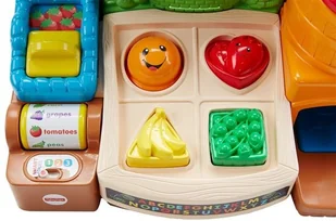 Fisher Price Ucz się i śmiej Straganik Malucha FBM31 - Zabawki interaktywne dla dzieci Fisher Price Ucz się i śmiej Straganik Malucha FBM31 - Zabawki interaktywne dla dzieci - miniaturka - grafika 5