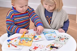 CzuCzu Książeczka obserwacyjna. Mój rok - Zabawki interaktywne dla dzieci - miniaturka - grafika 9