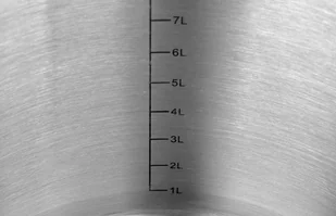 Garnek 70 l z podziałką grube dno stal nierdzewna nitowane uszy YG-00019 - Garnki Garnek 70 l z podziałką grube dno stal nierdzewna nitowane uszy YG-00019 - Garnki - miniaturka - grafika 6