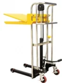 Podnośniki - 005 DOSTAWA GRATIS! 00567286 Wózek podnośnikowy z platformą udźwig 400 kg min./max wysokość platformy 85/1200 mm wymiary platformy 650x576 mm) 67286-uniw - miniaturka - grafika 1