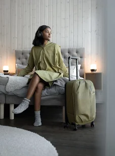 Thule Miękka walizka podręczna Aion 36 l - nutria brown 3204720 - Walizki - miniaturka - grafika 15