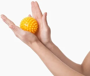 Piłka Rehabilitacyjna 5,4cm Tullo "401" - Zabawki sensoryczne - miniaturka - grafika 4