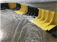 Sprzęt przeciwpożarowy - Fluvial Innovations Zapora Przeciwpowodziowa - Flood Fence - Jednostka 1M - System Ochrony Przed Powodzią Czarny - miniaturka - grafika 1