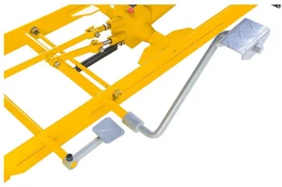 456 MSW Motor Technics 45674749 Podnośnik motocyklowy imadło na korbe udźwig 450 kg wymiary platformy 2200x680 mm wysokość podnoszenia 180-780 mm) 74749-uniw - Stoły warsztatowe - miniaturka - grafika 9