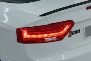 Super-Toys   AUDI RS 5 TRZY SILNIKI, FUNKCJA BUJANIA,MIĘKKIE KOŁA, MIĘKKIE SIEDZENIE, MOCNY/RS5 AUDI-RS-5-CZERWONE - Pojazdy elektryczne dla dzieci - miniaturka - grafika 27