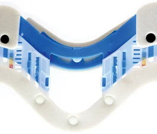 Ambu A S Kołnierz ortopedyczny- ratunkowy, regulowany Redi ACE - dla dorosłych Regulowany kołnierz ortopedyczny Ambu Redi-ACE, przeznaczony jest do stosowania w ratownictwie medycznym. Kołnierz umożliwia uzysk Redi-ACE - Meble i wyposażenie gabinetów medycznych - miniaturka - grafika 6