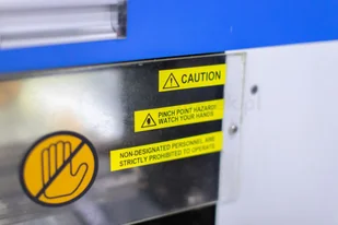 Brother TZES131 do PT9x00PC/3600 fol lam przezr /B - Papier do drukarek - miniaturka - grafika 14