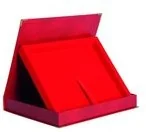 VS VS, Etui poziome na deskę 230x180 mm, czerwone - Gadżety dla kibiców - miniaturka - grafika 3