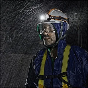 Fenix Latarka diodowa HP16R czołówka - Latarki - miniaturka - grafika 8