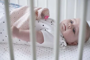 Motherhood Prześcieradło bawełniane z gumką, 60x120 cm - Prześcieradła dla dzieci Motherhood Prześcieradło bawełniane z gumką, 60x120 cm - Prześcieradła dla dzieci - miniaturka - grafika 8