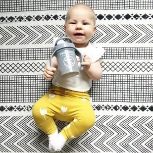 Twistshake Twistshake, Kubek niekapek z uchwytami i mikserem do owoców, Szary, 230 ml - Kubki dla dzieci - miniaturka - grafika 5