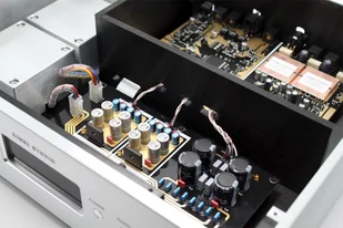 Kinki Studio Kinki Studio VISION DAC-1 - przetwornik cyfrowo-analogowy (czarny) Kinki Studio VISION DAC-1 (czarny) - Przetworniki DAC - miniaturka - grafika 4