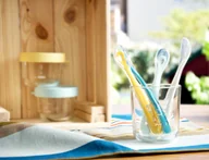 Zestawy naczyń dla dzieci - Beaba Zestaw łyżeczek silikonowych Rainbow 4 szt - miniaturka - grafika 1