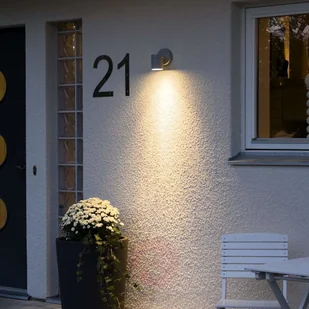 Konstsmide Zewnętrzna lampa ścienna NEW MODENA 1-punktowa - Lampy ogrodowe - miniaturka - grafika 2