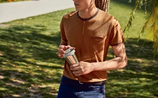 Alessi A di CAFFA Kubek Termiczny ze Stali Polerowanej - Czerwony GIA24 R - Kubki termiczne - miniaturka - grafika 4