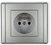 Wyłączniki światła i elektryczne - Karlik Flexi srebrny gniazdo pojedyncze z uziemieniem 7FGP-1z 7FGP-1z - miniaturka - grafika 1