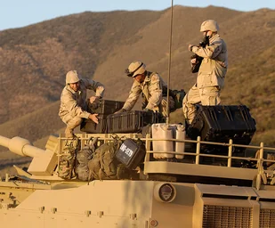 Peli 1660 skrzynia z przegródkami/czarna 1660-024-110E - Walizki i skrzynie na sprzęt fotograficzny - miniaturka - grafika 5