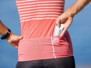 Compressport Triathlonowa koszulka kompresyjna damska TRI POSTURAL TANK TOP różowa - Koszulki sportowe męskie - miniaturka - grafika 5