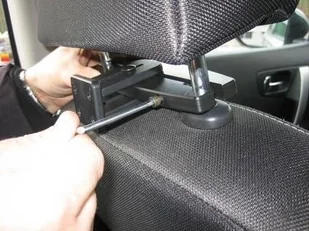 Brodit AB Uchwyt pasywny z systemem mocowania do zagłówka samochodowego do Apple iPad Mini 4 811020-511793 - Uchwyty samochodowe do telefonów - miniaturka - grafika 12