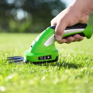 tectake Podkaszarka nożowa akumulatorowa + 2 noże + rączka teleskopowa - zielony 401542 - Nożyce i sekatory tectake Podkaszarka nożowa akumulatorowa + 2 noże + rączka teleskopowa - zielony 401542 - Nożyce i sekatory - miniaturka - grafika 3