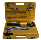 Akcesoria hydrauliczne - Ściągacz hydrauliczny do łożysk 5T ściągacze piast - miniaturka - grafika 1