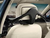 Wieszaki i stojaki - Volkswagen 000061127B oryginalny wieszak na ubrania na zagłówek, podróż i system komfortu 000061127B - miniaturka - grafika 1