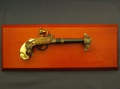 Repliki - broń - Denix SA REPLIKA ROSYJSKI PISTOLET CZARNOPROCHOWY NA TABLO MODEL 1238+TM+23 1238+TM+23 - miniaturka - grafika 1