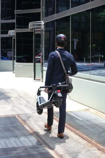 NIU Hulajnoga elektryczna NIU KQI3 PRO CZARNO-ZŁOTA - Hulajnogi elektryczne - miniaturka - grafika 9