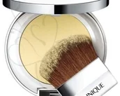 Pudry do twarzy - Clinique Redness Solutions Instant Relief Mineral Pressed Powder Puder neutralizujący zaczerwienienia 11,6g 7548-uniw - miniaturka - grafika 1