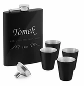 Piersiówki - Murrano Piersiówka czarna z 4 kieliszkami i grawerem dla niego na urodziny PIER-BK-036 - miniaturka - grafika 1