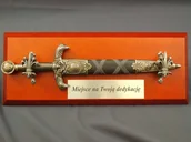 Repliki - broń - Denix SA REPLIKA SZTYLET KRÓLA ARTURA NA TABLO MODEL 4139NQ+TM+11G+TGD 4139NQ+TM+11G+TGD - miniaturka - grafika 1