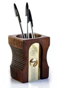 Przyborniki na biurko - Suck UK przybornik na długopisy w kształcie temperówki, ciemny SK PENCILPOT3 - miniaturka - grafika 1