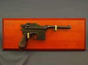 Repliki - broń - Denix SA REPLIKA PISTOLET MAUSER C96 NA TABLO MODEL 1024+TM+35 1024+TM+35 - miniaturka - grafika 1
