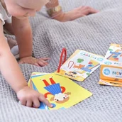 Zabawki interaktywne dla dzieci - CZUCZU Moje Pierwsze Zagadki Dla Dzieci 2msc+ 73609 - miniaturka - grafika 1