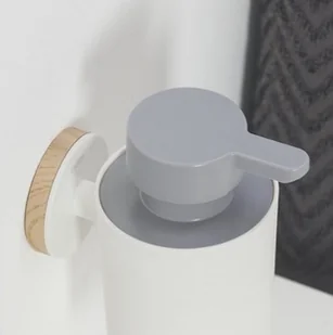 Tiger Urban Dozownik na mydło w płynie wiszący biały 13160.3.01.46 - Wieszaki łazienkowe - miniaturka - grafika 2