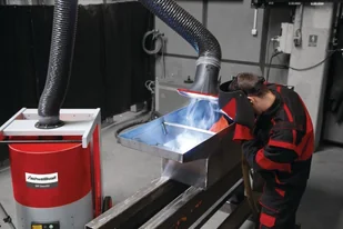 322 Schweibkraft Mobilny system odciągu dymów spawalniczych do regularnego użytku Schweibkraft wydatek max 1100 m/h moc 1,5 kW) 32278503 78503-uniw - Spawarki - miniaturka - grafika 2