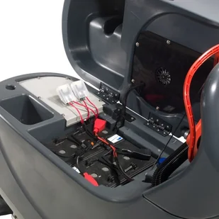 Numatic TGB 6055 BATERYJNY AUTOMAT CZYSZCZĄCO-ZBIERAJĄCY - Szorowarki - miniaturka - grafika 5