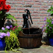 Oczka wodne - Ubbink Ubbink Dodatek do ogrodu drewniana beczka na wodę 1387020 - miniaturka - grafika 1